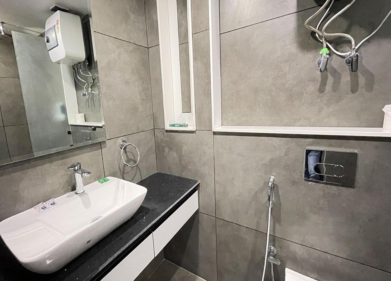 Bedchambers Serviced Apartments, Mg Road 구르가온 외부 사진