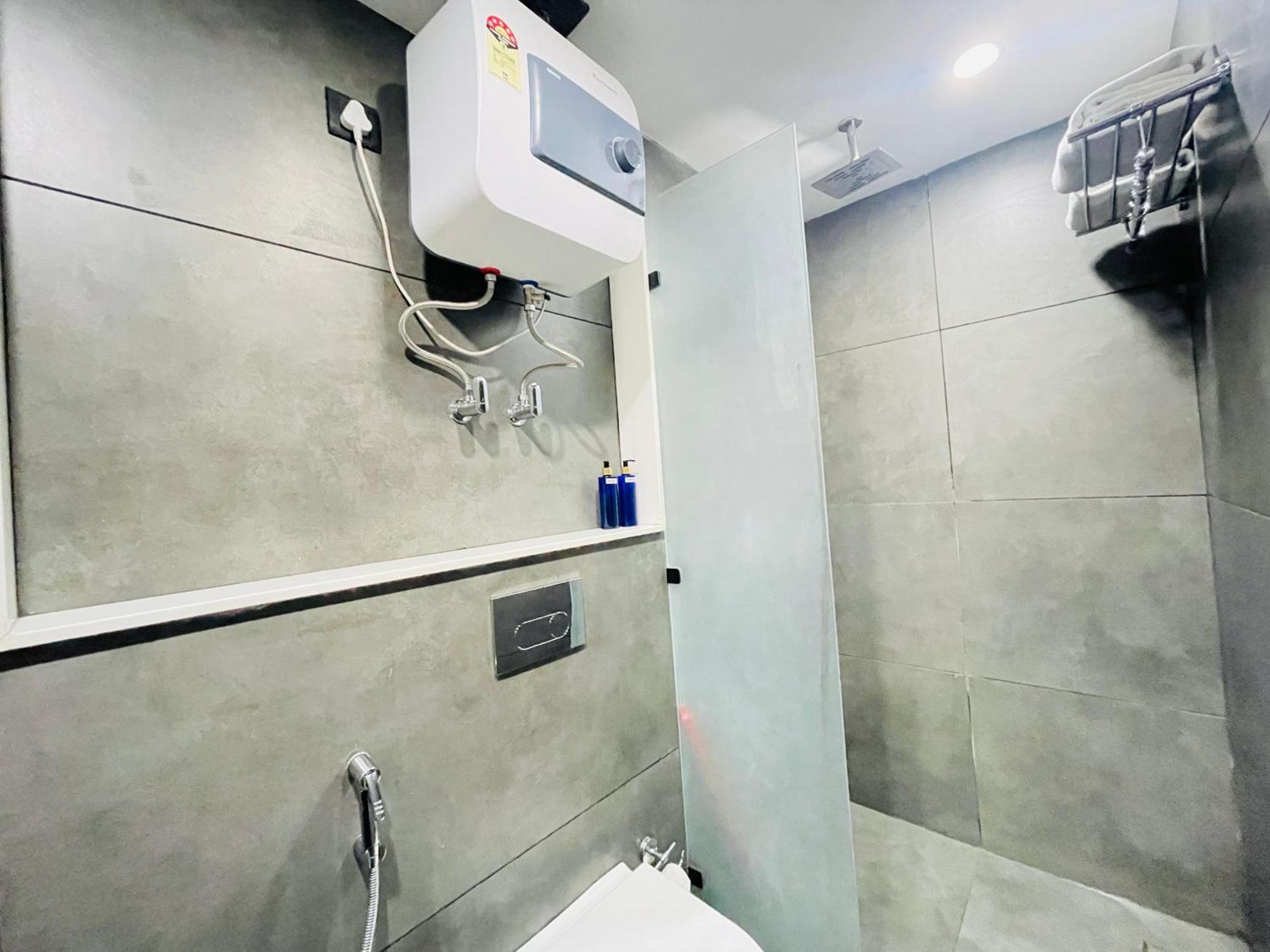 Bedchambers Serviced Apartments, Mg Road 구르가온 외부 사진